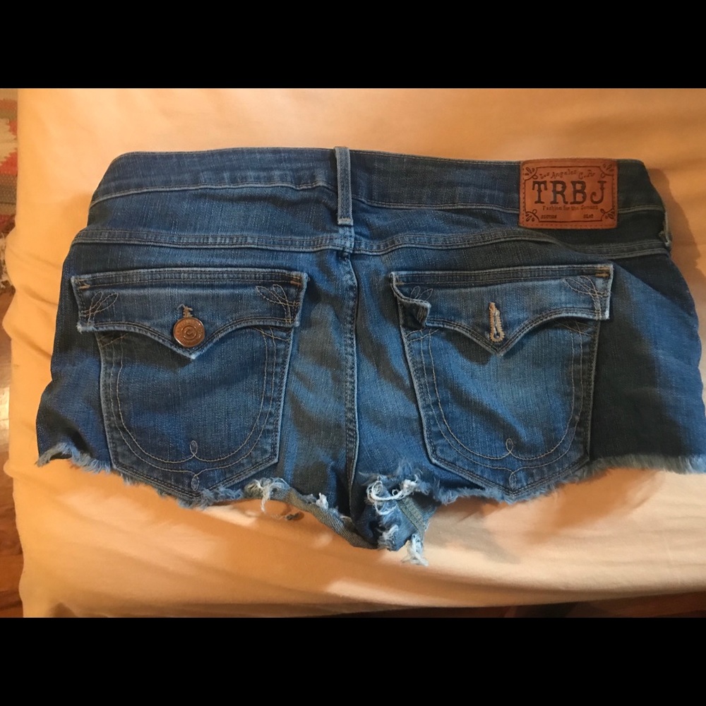 True religion shorts SOLD